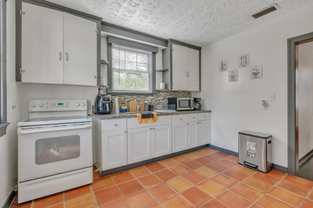 Comfy Pet Friendly Home In Jacksonville Mins To Downtown'S Esterno foto
